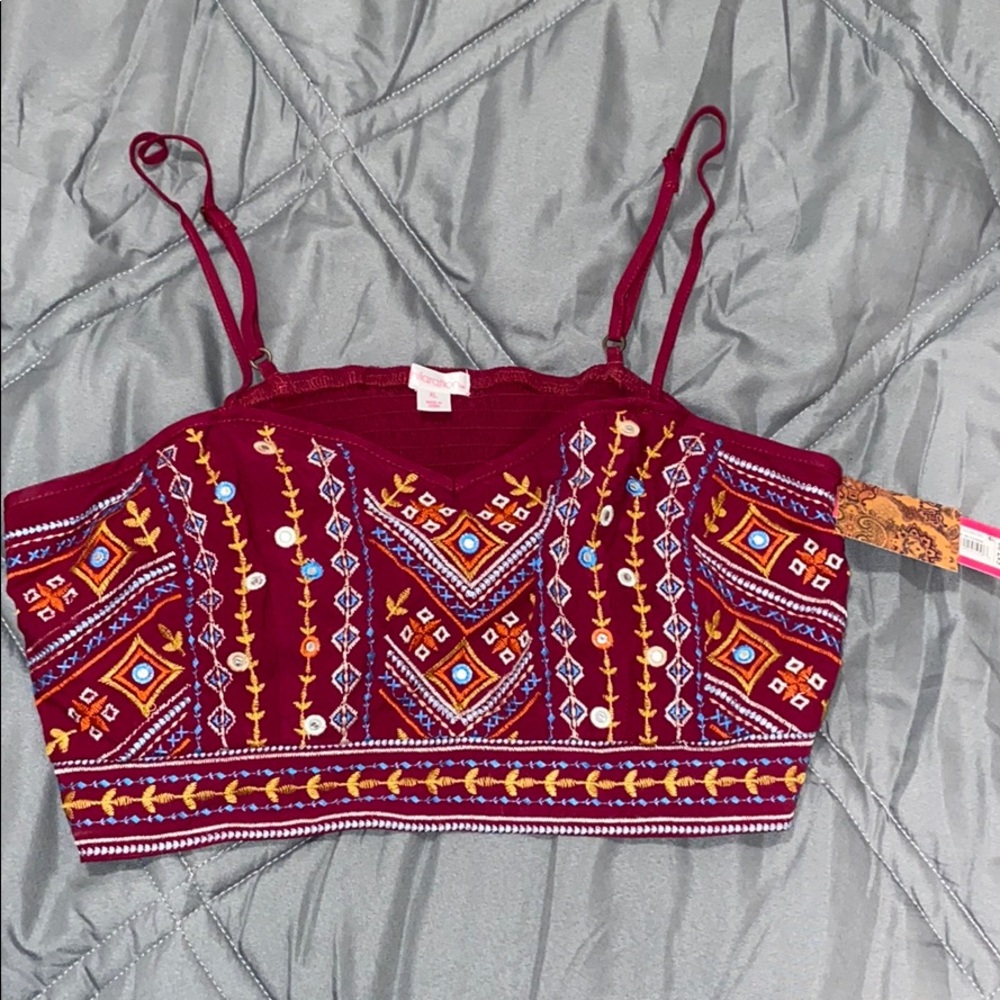 Xhilaration Crop Top